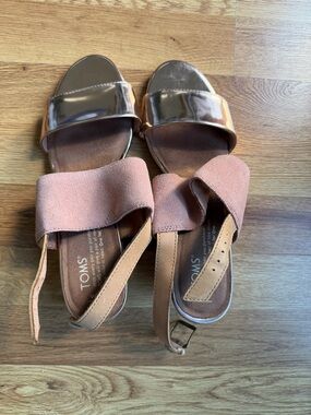 TOMS Pink Suede & Metallic Rose Gold Slide Sandals